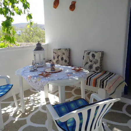 House Kythnos Loutrá